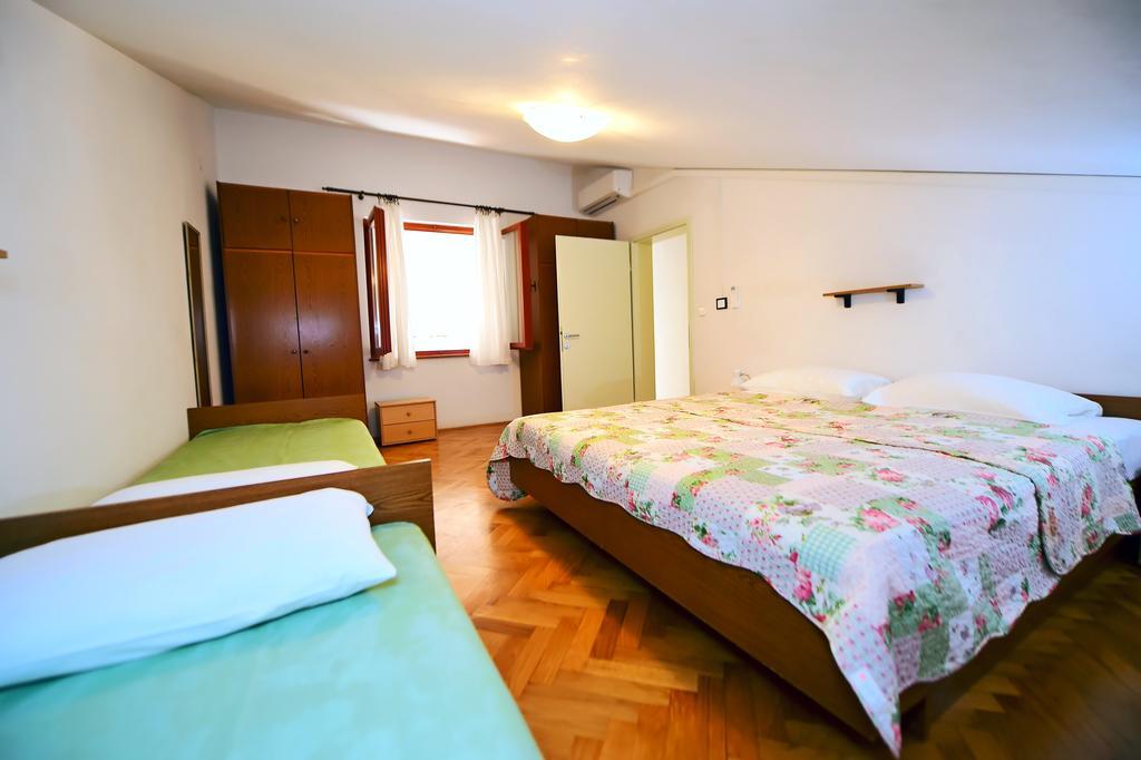 Apartments Zdjelar Poreč Exterior foto